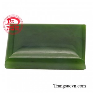 Chính vì thế cho nên mặt dây Vô Sự Bài sẽ trở thành món đồ trang sức không thể thiếu trong cách phối đồ của bạn. 