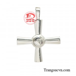 Mặt thánh giá bạc nguyện ước là biểu tượng niềm tin và hy vọng cho người Công giáo và cũng được đeo như một món đồ trang sức không thể thiếu. 