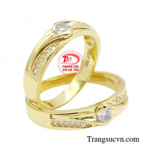 Nhẫn cưới hiện đại với nhiều chi tiết độc đáo giúp bạn thể hiện được gu thẩm mỹ tinh tế cùng phong cách cá nhân nổi bật.