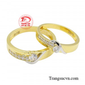 Nhẫn cưới trái tim thời thượng là lựa chọn hoàn hảo để tuyên ngôn tình yêu và hạnh phúc vĩnh cửu trong ngày trọng đại của đôi bạn.