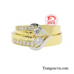 Chất liệu vàng 14K được chế tác kỹ lưỡng, đảm bảo chất lượng và sự bền bỉ theo thời gian.