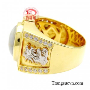 Sở hữu chiếc nhẫn này không chỉ giúp quý ông khẳng định gu thẩm mỹ tinh tế mà còn mang đến những điều tốt đẹp trong cuộc sống.
