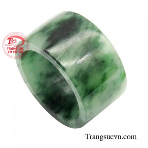 Ngọc Jadeite từ lâu được mệnh danh là