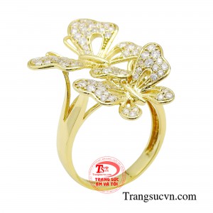 Nhẫn nữ hồ điệp kiêu sa với ý nghĩa hạnh phúc viên mãn. Là biểu tượng của sự nữ tính và khát khao tự do. 