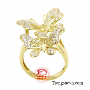 Đây sẽ là điểm nhấn hoàn hảo cho bộ cánh của bạn, dù là trong những buổi tiệc sang trọng hay những hoạt động thường ngày.