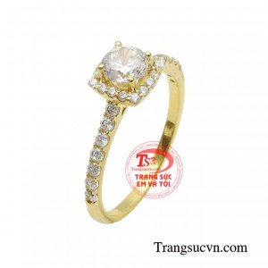 Nhẫn quý cô thanh lịch kiêu sa với thiết kế xinh xắn, mặt nhẫn nổi bật với viên đá chủ to kết hợp với những viên đá nhỏ xung quanh.