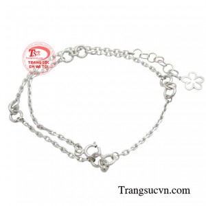 Lắc chân vàng trắng quý cô được chế tác trên chất liệu vàng trắng 10k có độ bền và sáng bóng đẹp theo thời gian.