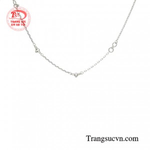 Đây chính là món quà mà các anh chồng đang đi tim làm quà tặng tặng cho nửa kia của mình thì hãy thử chiếc lắc chân này.