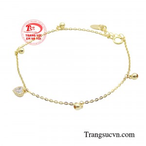 Lắc tay trái tim thanh mảnh chính là món quà ý nghĩa dành cho người phụ nữ bạn yêu thương trong những dịp đặc biệt như sinh nhật, ngày lễ tình nhân, 8/3,...