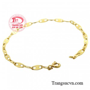 Lắc tay dành tặng cho bé nhân dịp đầy tháng sẽ thay cha mẹ nói lên những lời yêu thương đến với đứa con bé bỏng của mình.