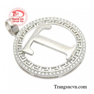 Nó có thể tượng trưng cho tên của bạn, tên của người thân yêu hoặc một thông điệp ý nghĩa nào đó. 