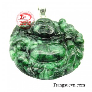Phật Di Lặc được tạc với khuôn mặt hiền hậu, nụ cười rạng rỡ, bụng phệ to tròn, tượng trưng cho sự may mắn, an lạc và sung túc.