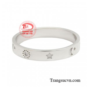 Nàng có thể phối đồ khi đi làm, đi chơi hay trong các buổi sự kiện trọng đại giúp nang tự tin khẳng định vị trí của minh giữa đám đông.