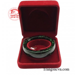 Sản phẩm được giao hàng toàn quốc.