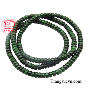 Chuỗi tay ngọc phú quý mang đến nguồn năng lượng dồi dào giúp cho người đeo gặp nhiều may mắn.