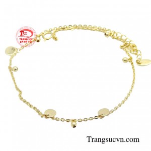 Lắc chân vàng 10k dễ thương là món phụ kiện tạo điểm nhấn hoàn hảo mà bất kì cô nàng nào cũng nên sở hữu cho bộ sưu tập trang sức của riêng mình. 