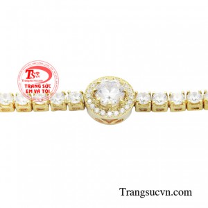 Trang Sức Em Và Tôi luôn thấu hiểu những gì mà một cô gái cần và mong mỏi. Sản phẩm nhận đặt chế tác theo yêu cầu.