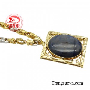 Trong y học, Sapphire được tin rằng có khả năng thanh lọc cơ thể, giải độc, hỗ trợ điều trị các bệnh về da và tim mạch.