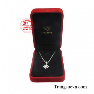 Sản phẩm được giao hàng toàn quốc.