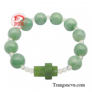 Chuỗi mân côi may mắn sở hữu vẻ đẹp sang trọng, quý phái một loại đá quý hiếm, được mệnh danh là