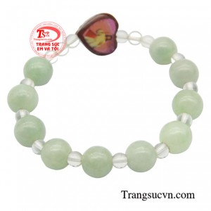 Chuỗi mân côi ngọc trẻ em không chỉ là một món đồ trang sức tôn giáo mà còn mang lại nhiều lợi ích về sức khỏe và tinh thần cho bé.