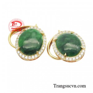 Đôi hoa tai đá quý này là sự kết hợp hài hòa giữa vàng 14k và ngọc cẩm thạch thiên nhiên đảm bảo chất lượng.