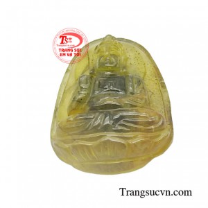 Với sự kết hợp với đá saphire vàng giúp mang nguồn năng lượng tích cực, màu vàng của đá tượng trưng cho sự ấm áp, niềm vui và sức sống cho chủ nhân.