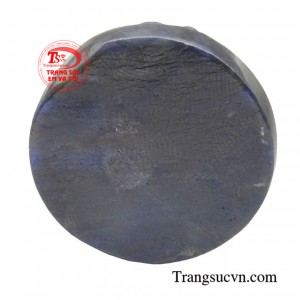 Chúa Giêsu cũng thể hiện được gương mặt tươi sáng, hồn nhiên đầy hạnh phúc.