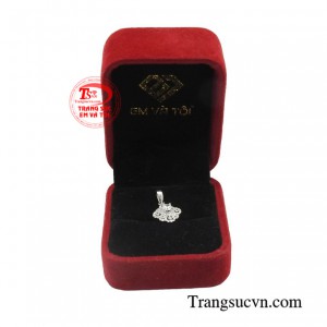 Sản phẩm được giao hàng toàn quốc.