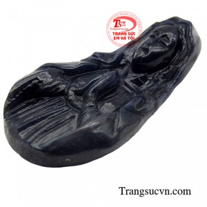 Sản phẩm không chỉ là một món đồ trang sức mà còn là một lời cầu nguyện, một niềm hy vọng và một biểu tượng của tình yêu thương.