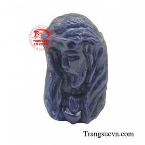 Mặt saphire chúa Giêsu thương xót không chỉ là một món đồ trang sức thông thường mà còn là biểu tượng mạnh mẽ của niềm tin và lòng sùng kính.