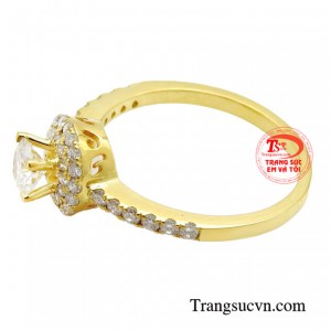 Đó là lý do mà kim cương được lựa chọn làm trang sức thể hiện đẳng cấp, vị thể của chủ nhân.