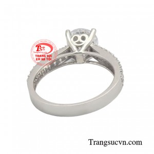 Sản phẩm là món đồ trang sức giúp nàng phối kết hợp với những bộ đồ đi làm, đi chơi, hay các buổi dự tiệc ...