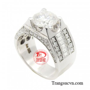 Vàng trắng 10k có độ cứng cao, bền bỉ theo thời gian, ít bị xỉn màu, dễ dàng vệ sinh và bảo quản.