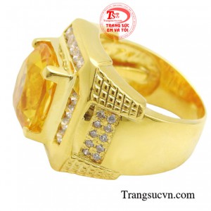 Thạch anh vàng là chất thanh tẩy mạnh mẽ, màu vàng tượng trưng cho sức mạnh của thái dương giúp các anh sưởi ấm, mang lại năng lượng và nâng cao khả năng sáng tạo.