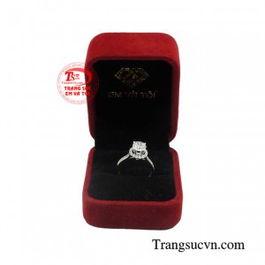 Sản phẩm được giao hàng toàn quốc.