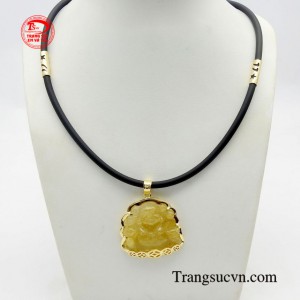 Bộ mặt phật thạch anh bọc vàng là sự kết hợp giữa hai sản phẩm mặt phật di lặc và dây cao su bọc vàng thời trang.