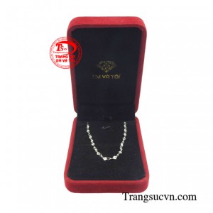 Sản phẩm được giao hàng toàn quốc.