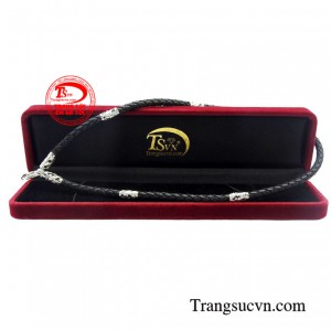 Sản phẩm được giao hàng toàn quốc.