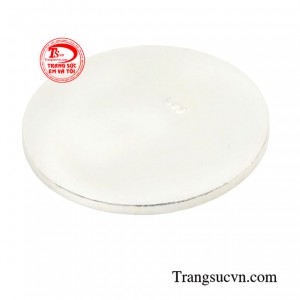 Ngày nay đồng xu bạc vẫn được sử dụng rộng rãi trong các gia đình.