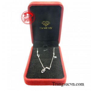 Sản phẩm được giao hàng toàn quốc.