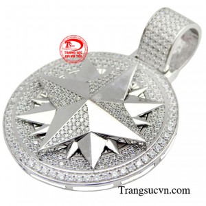 Sản phẩm được xem là một trong những phụ kiện trang sức khẳng định được sức hút đặc biệt của phái mạnh.