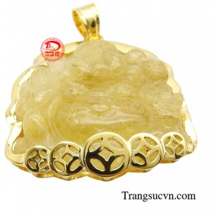 Theo một số truyền thuyết và tin ngưỡng, đá thạch anh tóc vàng được xem là biểu tượng của sự thịnh vượng, tài lộc, và sức khỏe.