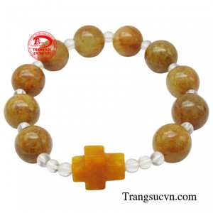 Chuỗi mân côi thạch anh tóc vàng 12 ly sở hữu màu vàng óng ánh, ấm áp, mang đến cảm giác tươi mới và tràn đầy năng lượng tích cực.