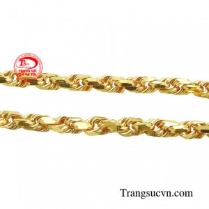 Dây chuyền nam khí chất là lựa chọn hàng đầu cho những chàng trai muốn tìm cho mình phong cách riêng.