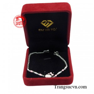 Sản phẩm được giao hàng toàn quốc.