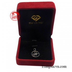 Sản phẩm được giao hàng toàn quốc.