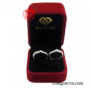 Sản phẩm được giao hàng toàn quốc.