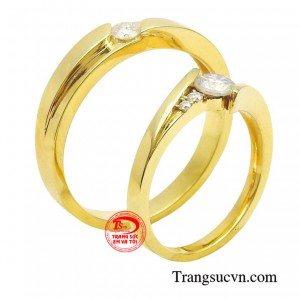 Với thiết kế kiểu dáng trẻ trung thì cặp nhẫn cưới chính là minh chứng cho một tình yêu thủy chung, son sắc.