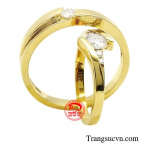 EVT luôn mang đến cho các cặp đôi những mẫu nhẫn cưới đẹp nhất và nhận thiết kế theo yêu cầu.